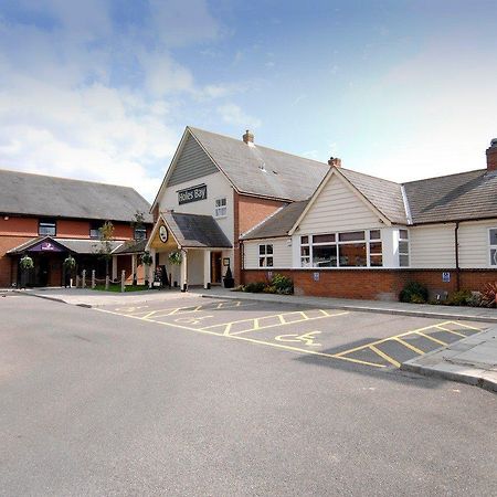 Premier Inn Poole Centre Екстериор снимка