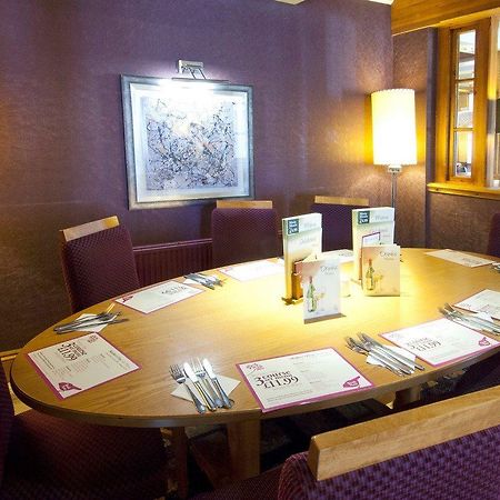 Premier Inn Poole Centre Екстериор снимка
