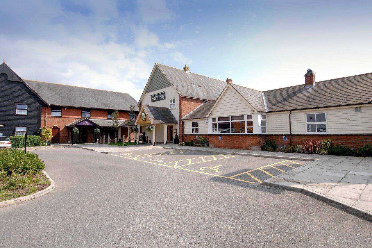Premier Inn Poole Centre Екстериор снимка
