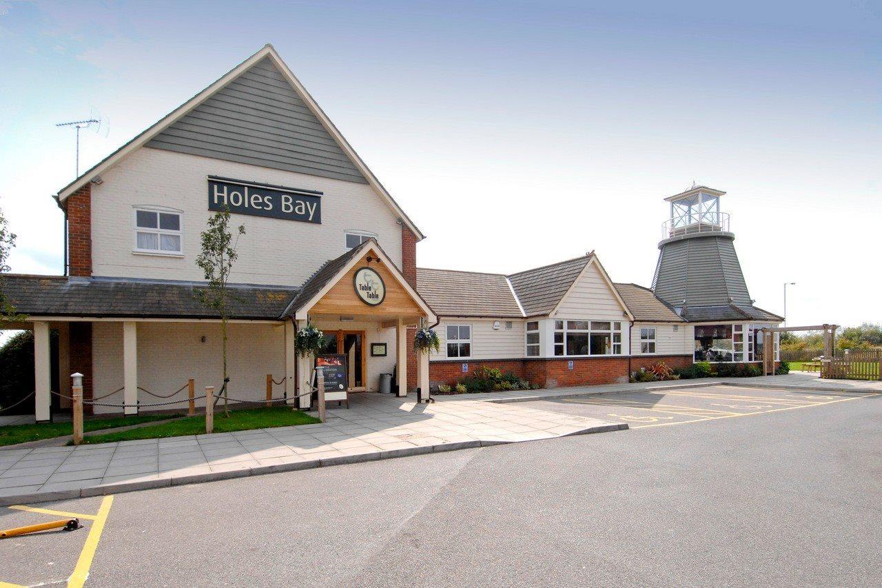 Premier Inn Poole Centre Екстериор снимка
